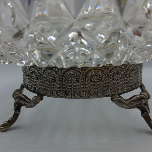 Vintage glass bowl with metal base, like new decorative fruit centerpiece