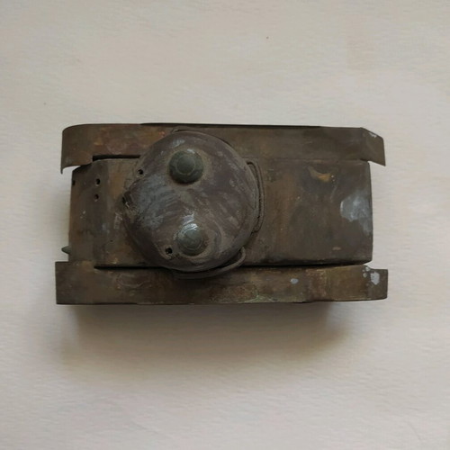 Bronze tank used, old and heavy with wear
