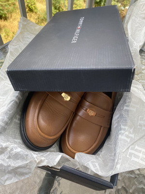 Tommy Hilfiger brown boots new, size 36