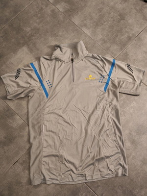 Running t-shirt gray with reflective details Medium like new