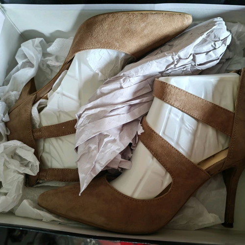 Suede leather pumps used, beige, size 37