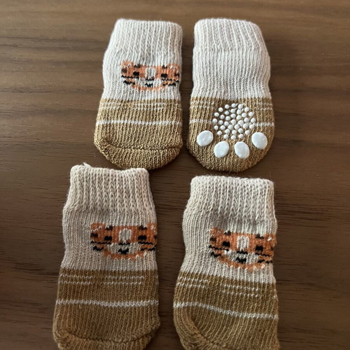 Anti-slip socks for pets size S like new
