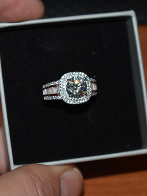 Silver ring moissanite 2.00 carat lab created new