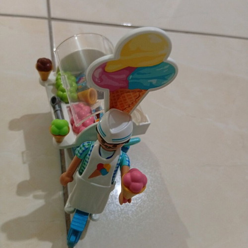 Playmobil Ice Cream Vendor with Bicycle set like new