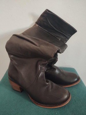 Women's Boots Like New Brown Size 36 Unworn