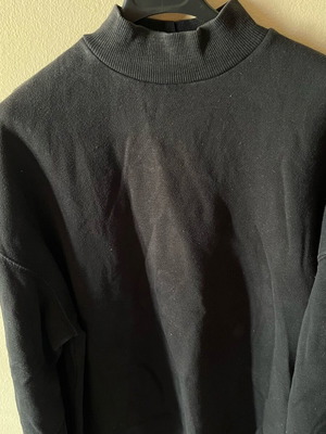 Bershka sweatshirt black size M like new