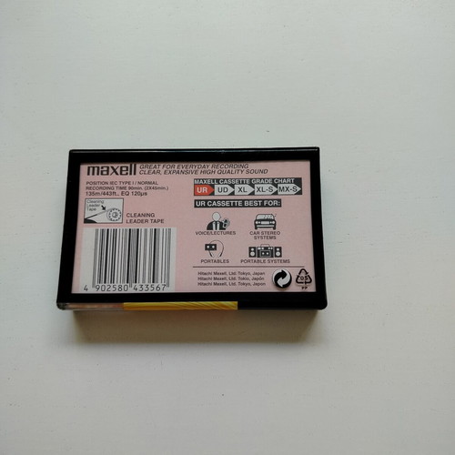 Maxell UR 90 cassette sealed