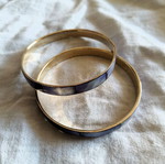 Purple pearl bracelets used, metal pair