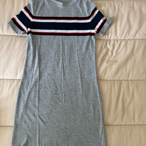 Zara dress gray like new, size S