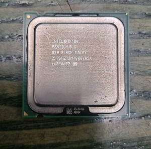 Cpu pentium D 820 δοκιμασμένος SL8CP