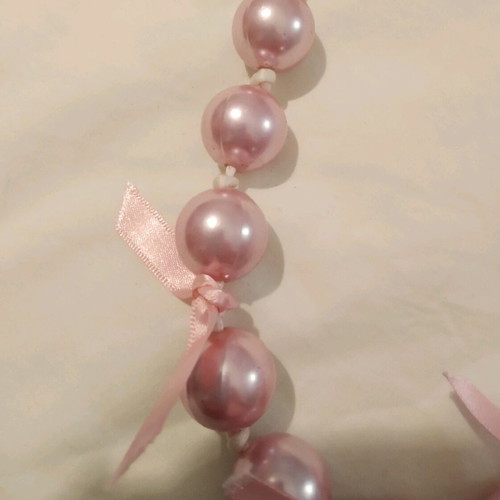 Vintage necklace authentic Dec 50 with pearls in pastel colors new