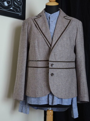 Women's wool blazer used, beige herringbone pattern