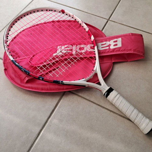 Babolat B Fly 21 Kids Tennis Racket like new with carrying case pink white