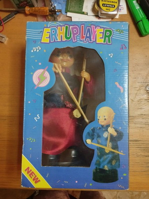 Erhu Player collectible toy used with box, vintage Chinese figure