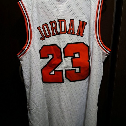 Chicago Bulls Michael Jordan Away Jersey size Large new