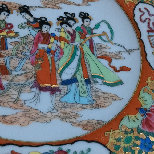 Vintage Famille Rose Chinese plates hand-painted, like new, set of 6