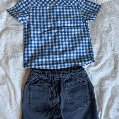 Boys' set with checked shirt and shorts like new, age 2-3
