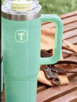 Tupperware Trendy 1.1 lit Thermos cup new
