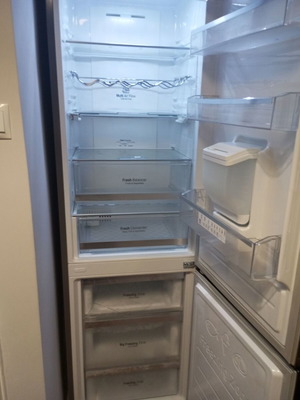 LG Linear No Frost Refrigerator used, 2017 model, A class inverter