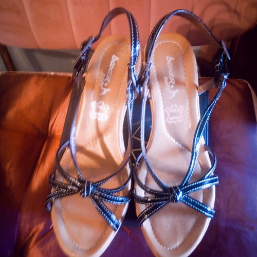 Boxer women's leather sandals size 38 like new, brown