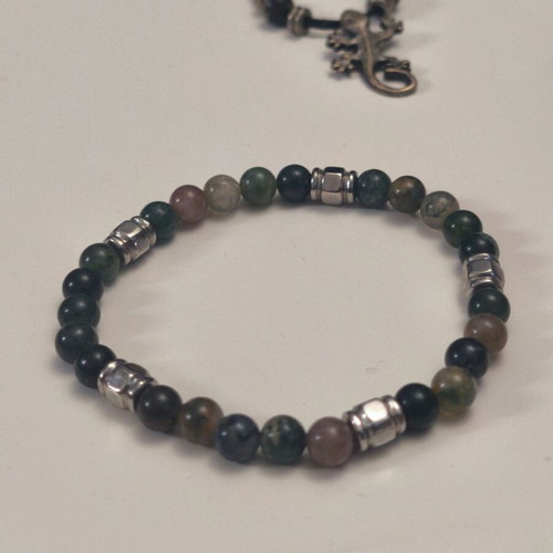 Men's jewelry set with lizard necklace and 4 bracelets