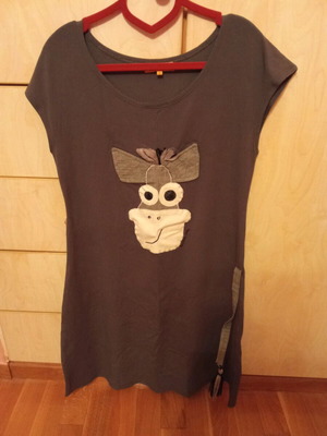 Handmade gray dress like new with donkey design M/L