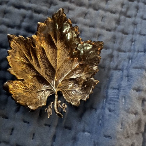 Vintage 925 silver decorative grape leaf plates, embossed, 18g each