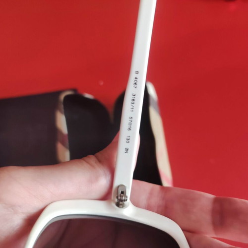 Burberry sunglasses B 4067 white like new with case