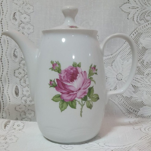 Vintage KAHLA Porcelain jug like new