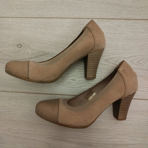 Patricia Miller women's pumps like new, size 36, beige