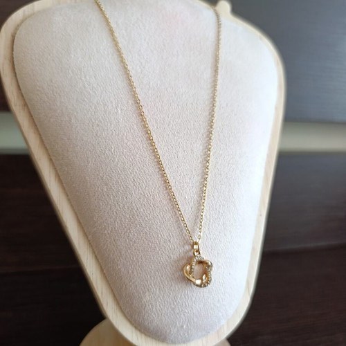 Stainless steel necklace with zircon