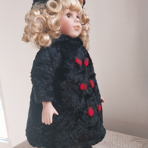 Vintage porcelain doll winter like new from Collector's Choice collection