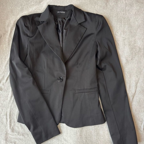Black fitted jacket like new