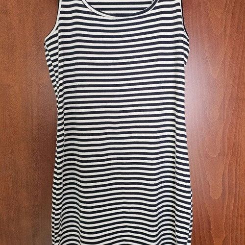 Striped dress above the knee like new, summer, elastic