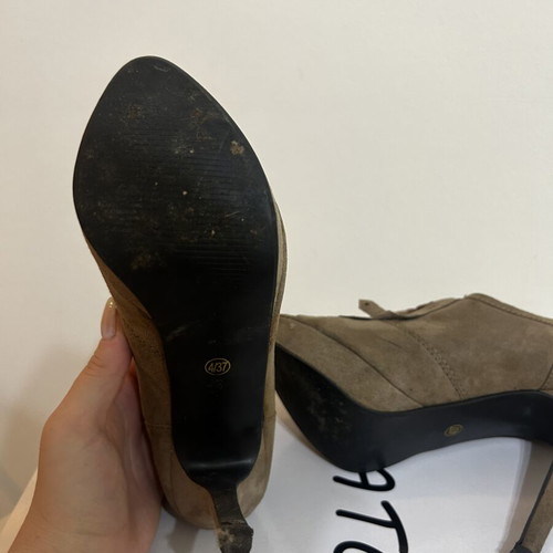 Peep toe ankle boots size 37 like new, gray and brown