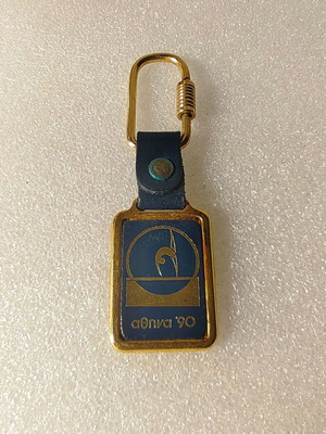Vintage keychain used, good condition