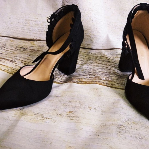 Γόβες Sweet Shoes σουέντ με τετράγωνο τακούνι και δέσιμο στον αστράγαλο, μαύρο, σαν καινούργιο