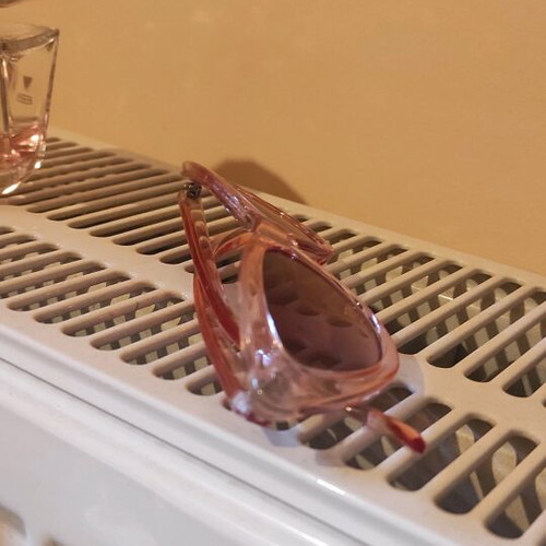Pink sunglasses like new