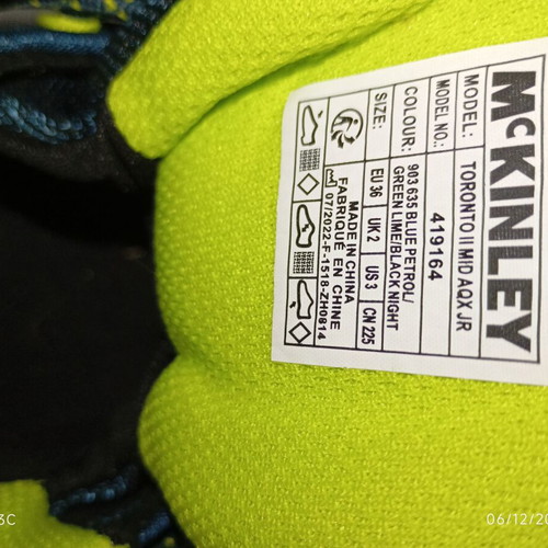 McKinley Toronto II Mid AQX Junior boots size 36 like new, waterproof