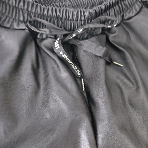 Women's leather set like new, one size, black