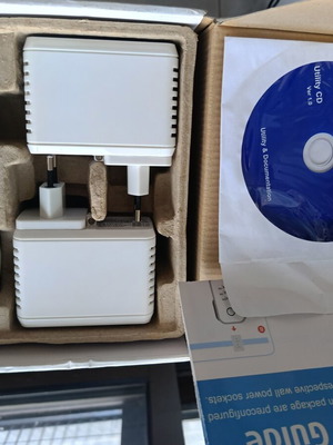 Aztech PLC AV200 Home Networking Adapter set like new