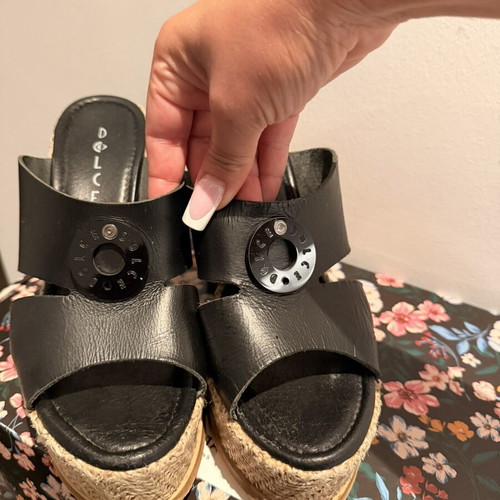 Dolce leather platform sandals used, size 41, black