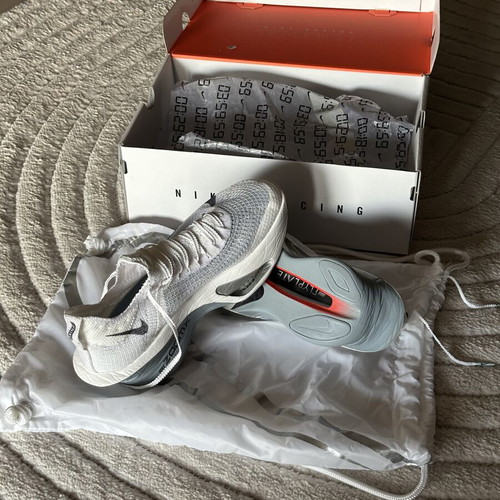 Nike Alphafly 3 ZoomX running shoes size 42 new, black and white