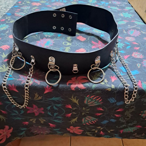 Bershka black belt with silver chains small-medium, like new