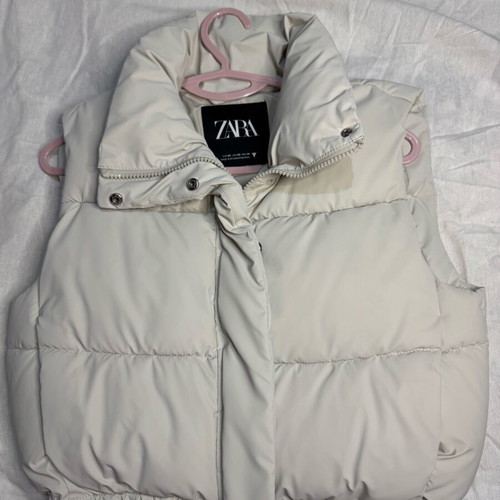 Zara sleeveless puffer jacket new, gray, size XS
