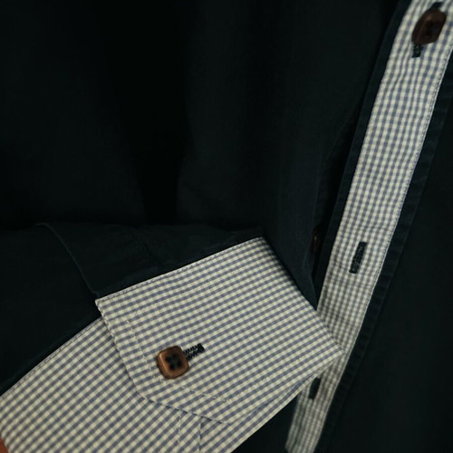 Men's dress shirts used, size large slim line, dark blue and light blue