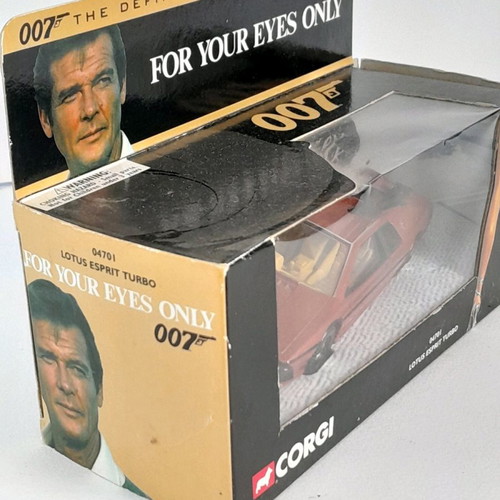 007 Bond Collection collectible toy used