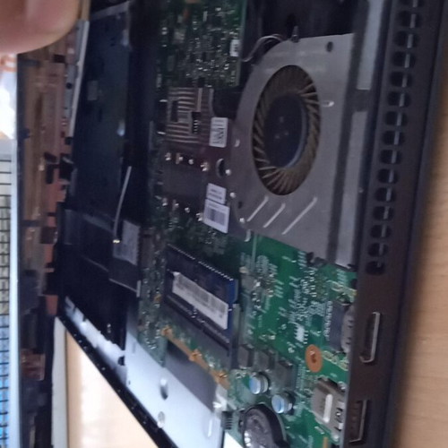 Dell Inspiron 15 laptop used, for spare parts without charger or battery