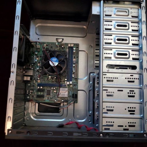 Intel Pentium Desktop PC Case used, motherboard and components included