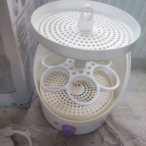 Baby bottle sterilizer like new